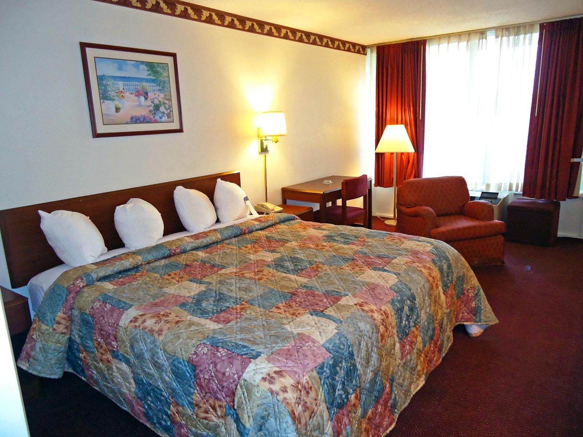 Hotel 6-troy, Oh 2*